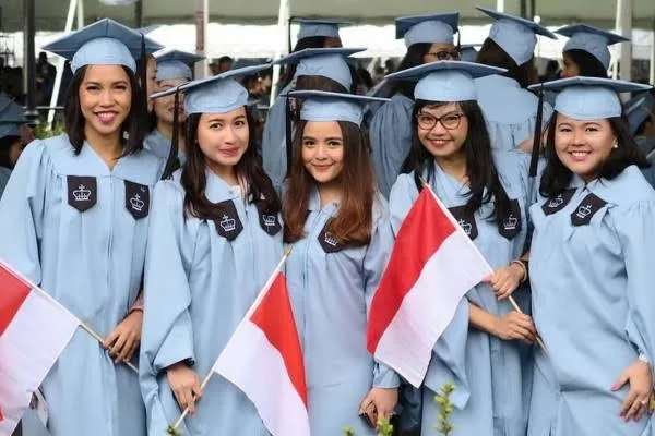 Studi di Luar Negeri: Banyak Orang Indonesia Memilih Melanjutkan
